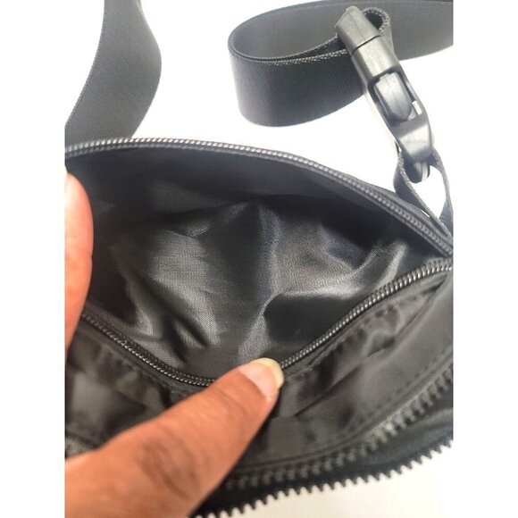 Fabletic Black Belt Bag Crossbody Adjustable Strap Multiple Compartments Size 1L - Picture 4 of 7